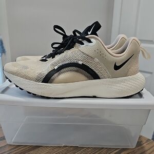 Nike React Woman's Athletic Shoes